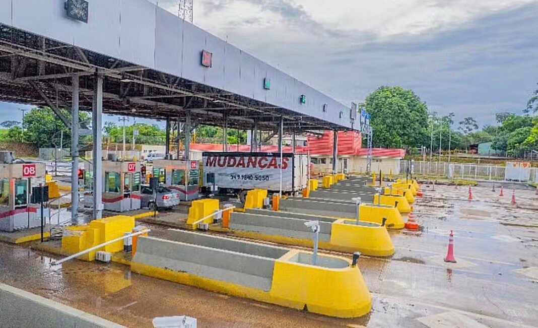 Ir de Goiás a Minas pela BR-153 pode custar quase R$ 140 em pedágios após aumento Ir de Goiás a Minas pela BR-153 pode custar quase R$ 140 em pedágios após aumento