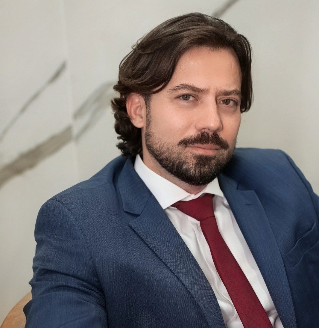 Dr. Clendes Pereira explica por que dieta e treino nem sempre resolvem a flacidez abdominal Dr. Clendes Pereira