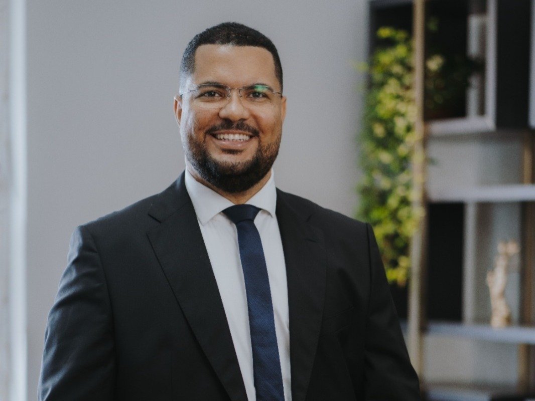 Europa busca imigrantes de várias especialidades médicas para validarem diploma Dr. Marcus Antônio Castro Damasceno