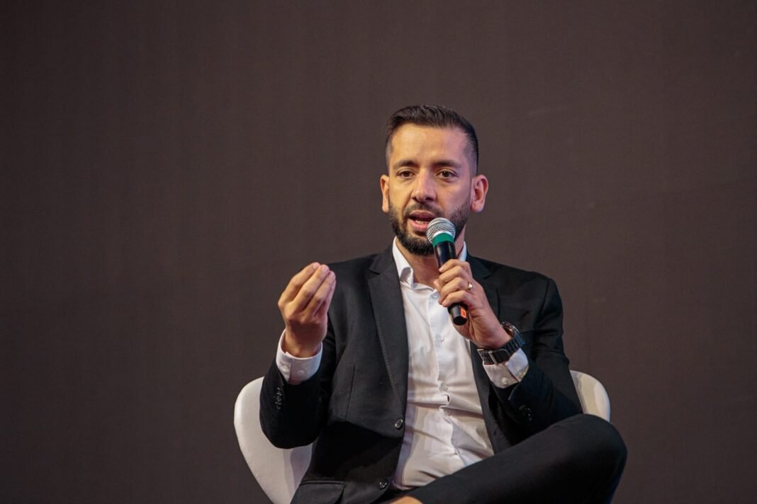 Como a LGPD redesenhou a arquitetura de IA empresarial e por que governança internacional virou requisito Carlos Guerra Jr., fundador da Omni-Inbox.AI