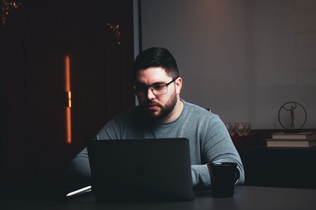 Teto de investimento por margem ganha tração como métrica de governança em mídia paga Dan Freitas, Fundador da Nexus Growth