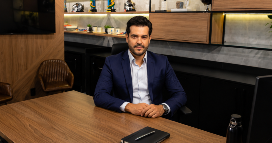 Por que o produtor digital deixou de escolher plataforma de pagamento pela taxa Fabricio Gonçalves, sócio fundador da 4Selet, plataforma de pagamento para produtor digital