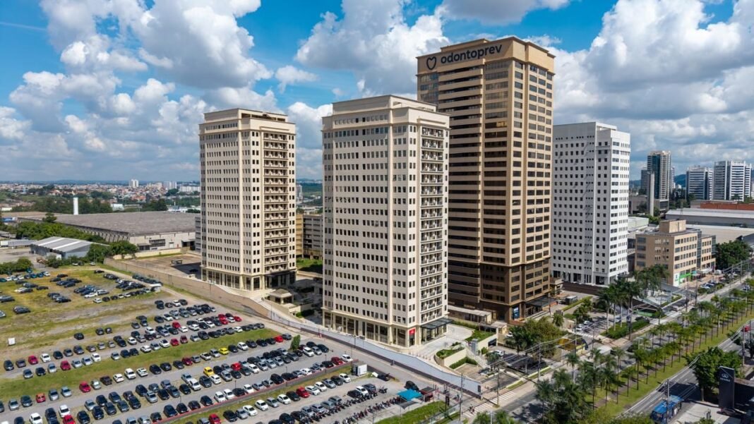 A nova corrida pelo retrofit: Por que recuperar prédios antigos pode ser mais inteligente do que construir do zero A nova corrida pelo retrofit: Por que recuperar prédios antigos pode ser mais inteligente do que construir do zero