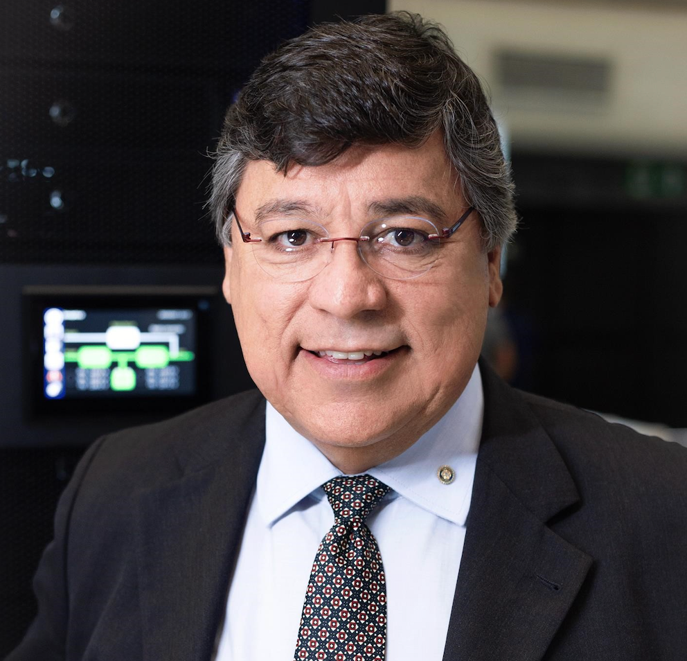 UPS na era da IA: sem energia inteligente, não existe IA confiável Aluízio Ábdom, Diretor Comercial e de Marketing da Engetron