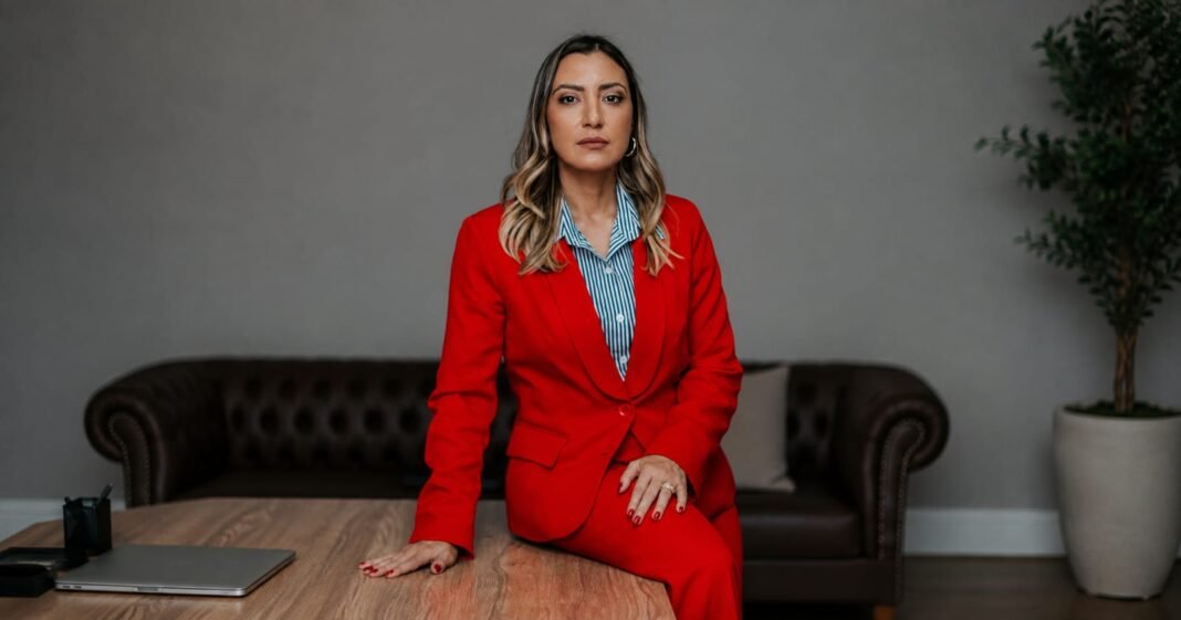 A advogada e empresária que vem transformando a defesa trabalhista das empresas Dra. Samara Maciel