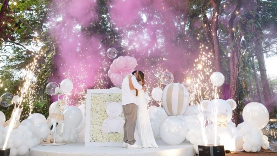 Mariana Fagundes revela sexo do primeiro filho em chá revelação em Goiânia Divulgação