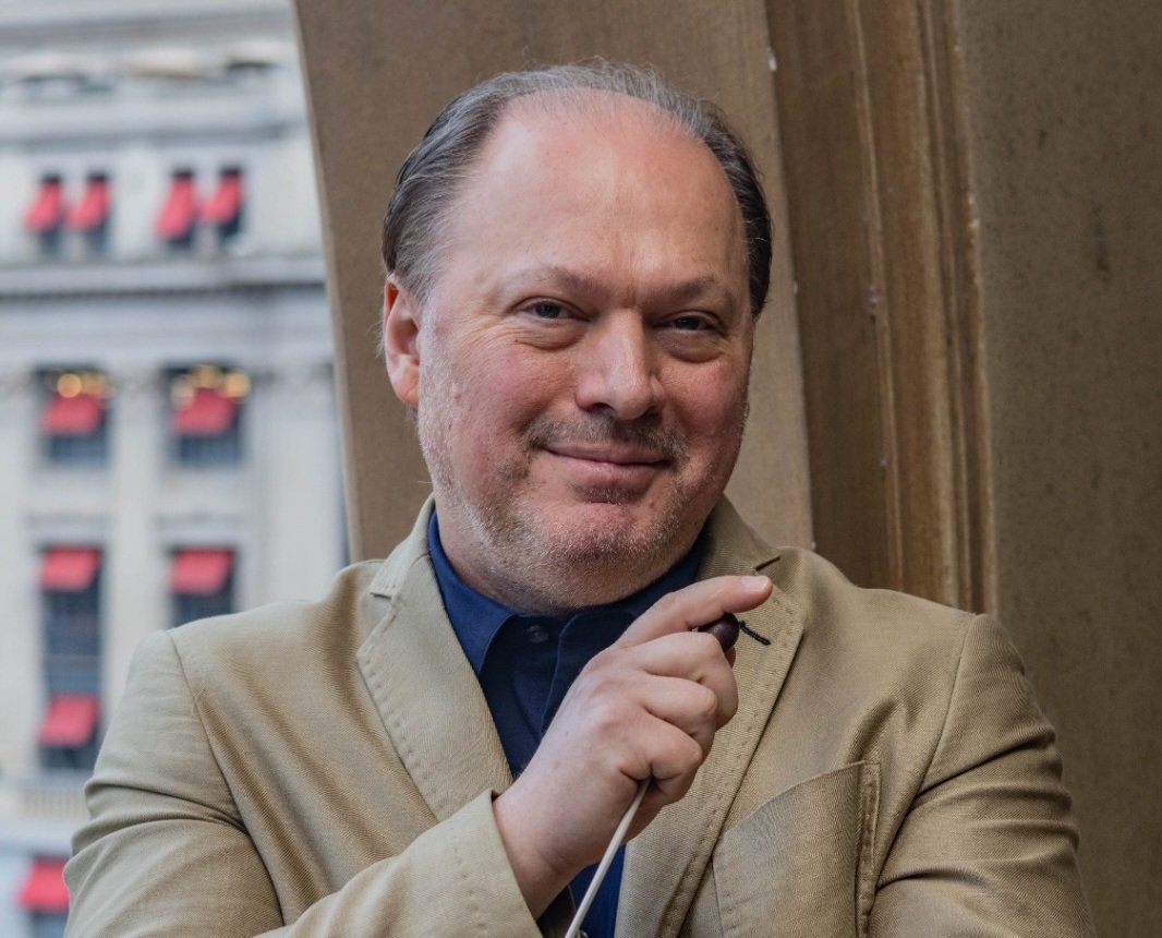 Após sucesso com ‘Tristão e Isolda’ e Festival de Campos, Maestro Roberto Minczuk dirige e rege ‘Don Carlo’ e anuncia agenda de fim de ano Após sucesso com ‘Tristão e Isolda’ e Festival de Campos, Maestro Roberto Minczuk dirige e rege ‘Don Carlo’ e anuncia agenda de fim de ano